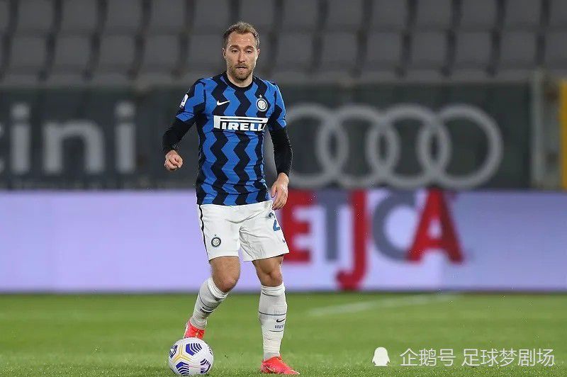比起很多大明星参演，却动辄曝出抠图、倒模等负面消息的影视剧，《白蛇前传》虽然是小成本制作，但是力求在能力范围内做到最好
